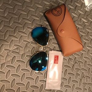 Large aviator rayban sunglasses rb3026
